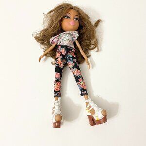 Bratz Yasmin Doll Flaws
